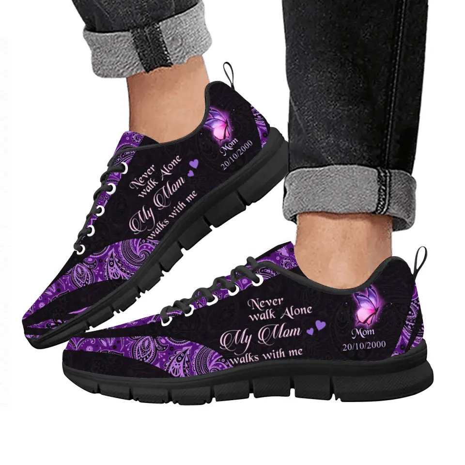 Zapatillas conmemorativas personalizadas - Idea de regalo conmemorativo para la familia - Nunca caminas solo