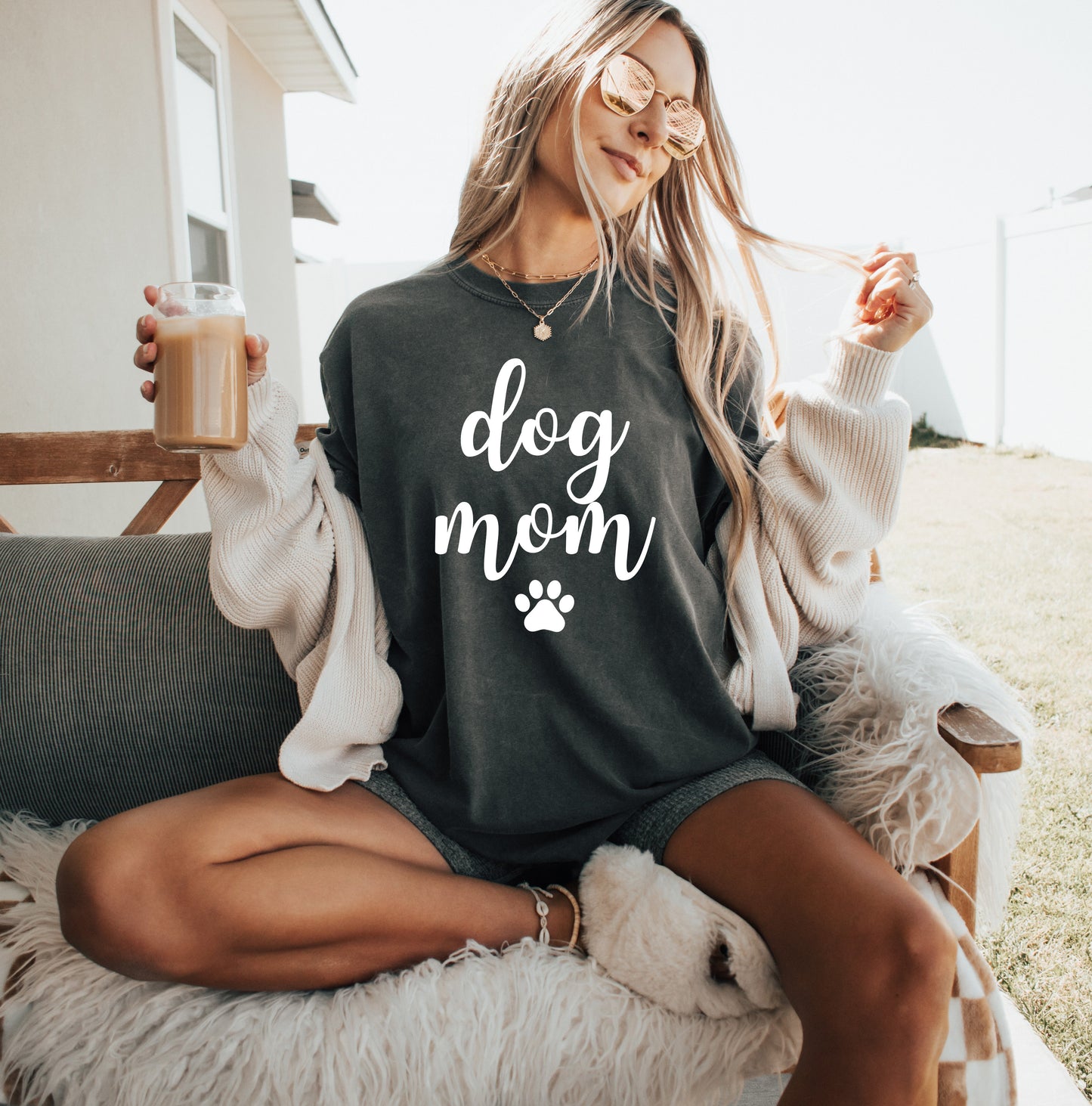 T-shirt Dog Mom Comfort Colors (police Joshico)