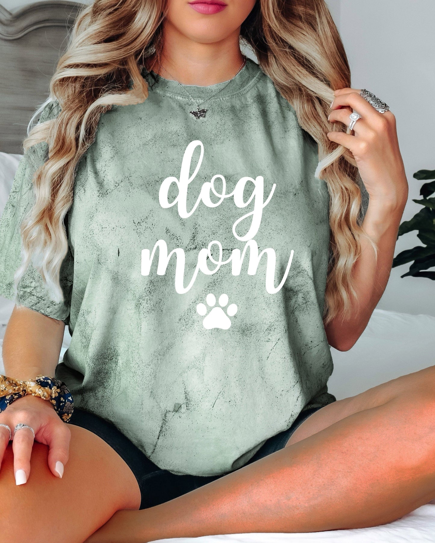 T-shirt Dog Mom Comfort Colors (police Joshico)